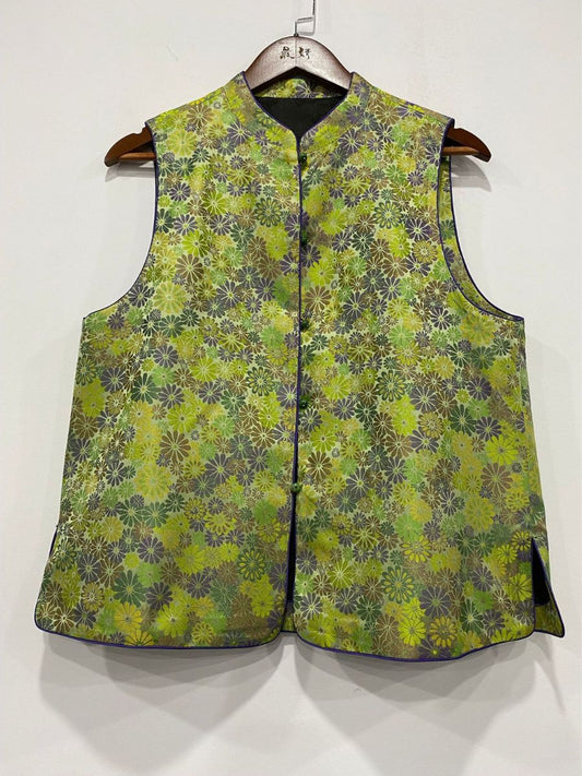 Double-Sided Daisy Vest